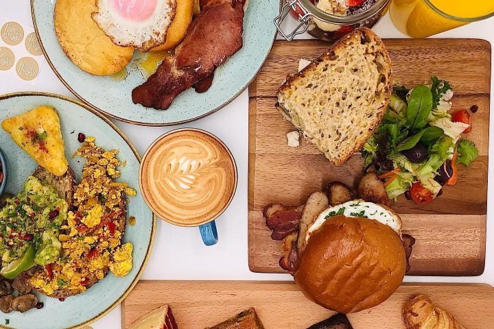 Bottomless Brunch at Victoria House Coffee & Food